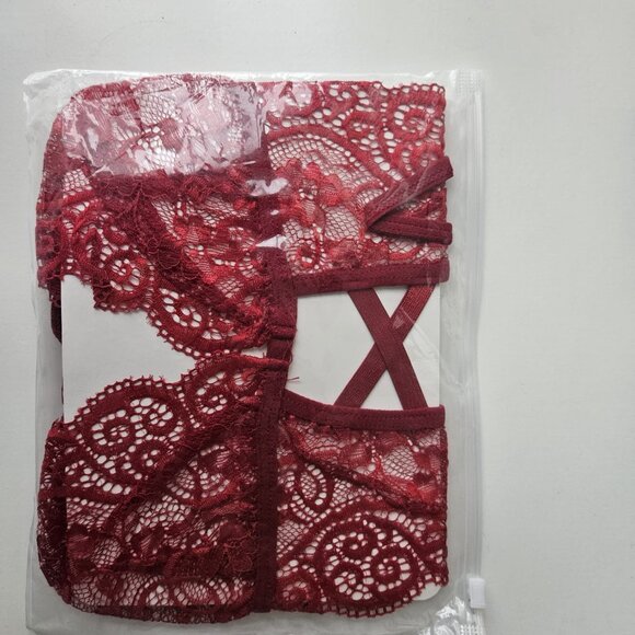 One Size Fits All Red Lace Teddy Lingerie - Picture 2 of 3